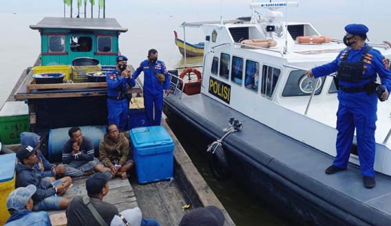 Satpolair Tanjungbalai Amankan 15 Kepulangan TKI Ilegal